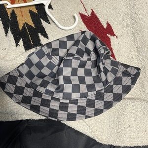 Checkered bucket hat